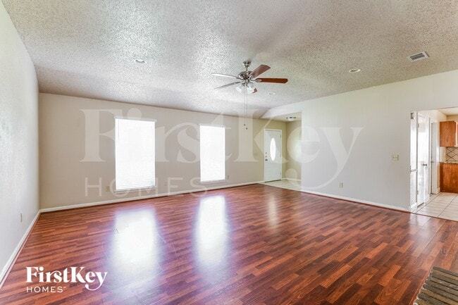 Photo - 21407 Highland Knolls Dr