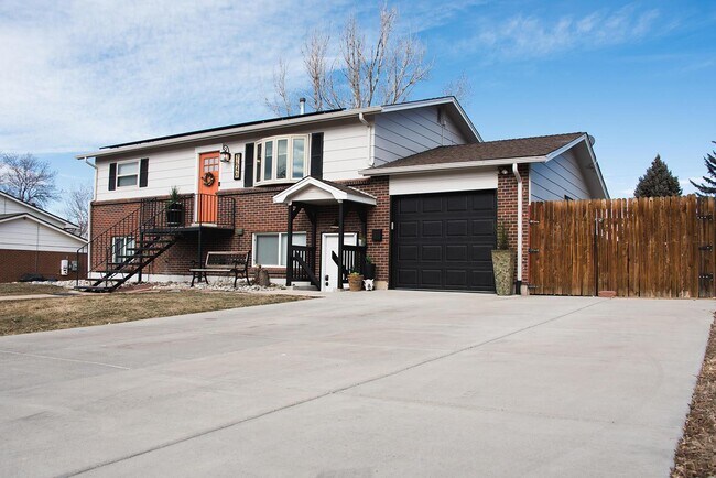 Photo - 7640 S Kit Carson Dr