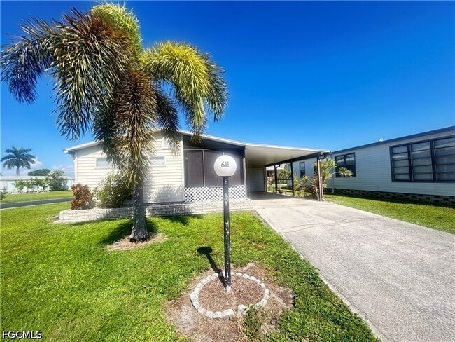 Building Photo - 611 Sunset Ln