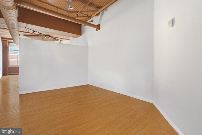 Photo - 2200 Arch St Unit 609
