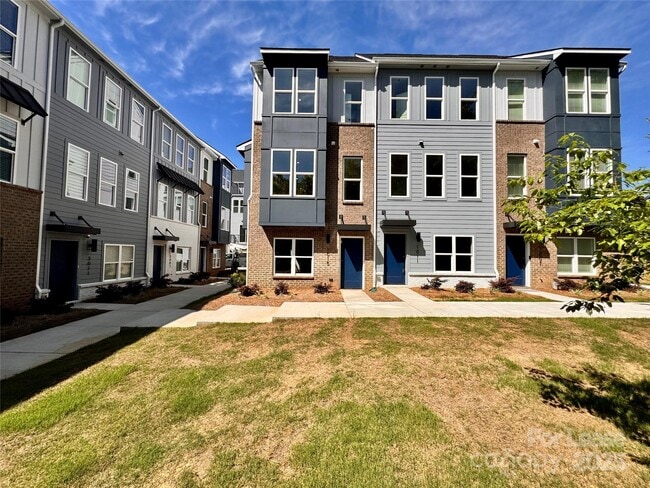 Photo - 1015 Kokomo Ln Townhome