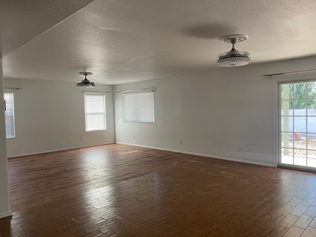 Photo - 5028 W Hurston Dr