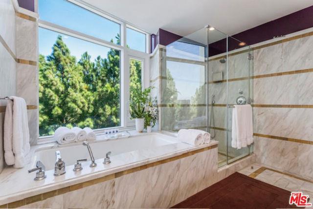 Photo - 1 W Century Dr Unit 4B