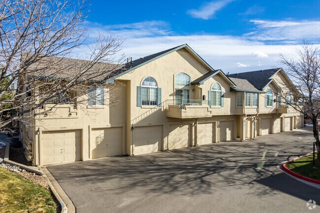 Photo - Saddle Ridge Apartments