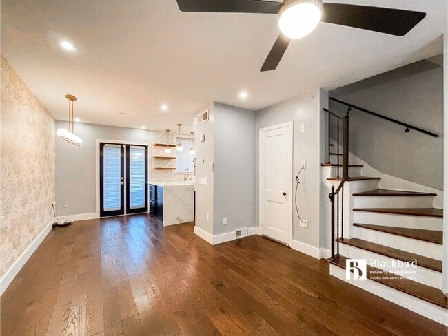 Photo - 339 36th St NE