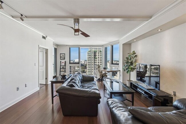 Photo - 1 Beach Dr SE Unit 2008