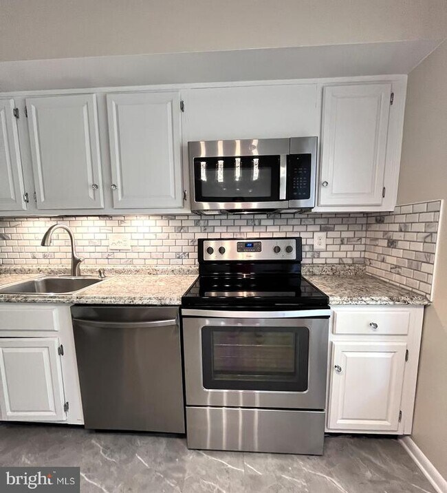 Photo - 10704 Muirfield Dr