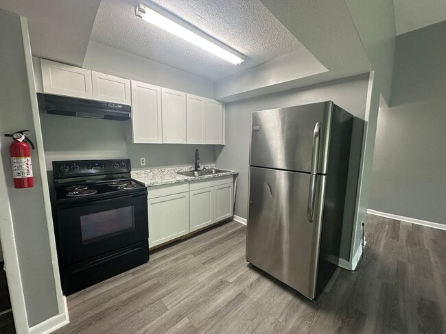 Photo - 4232 Aquarius Dr Unidad APT 136