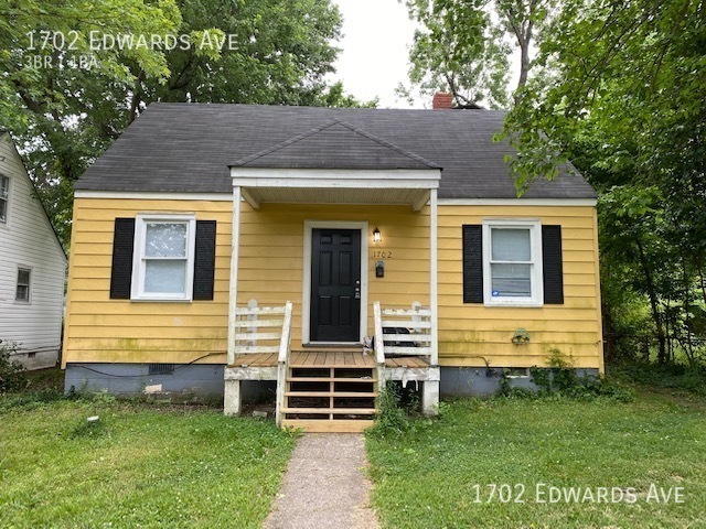 Updated 3 bed 1 bath home in Southside - Updated 3 bed 1 bath home in Southside