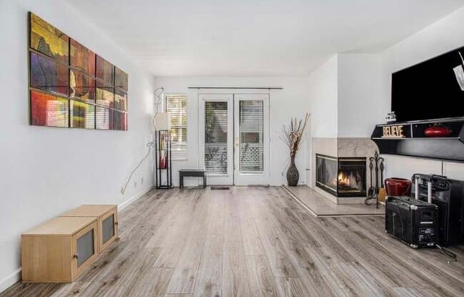 Photo - 1424 Market St Unidad B