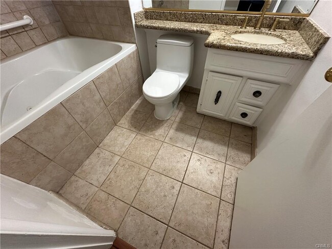 Photo - 23018 Hartland St