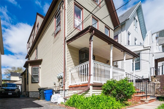 Photo - 226 S 9th Ave Apartment Unit 1