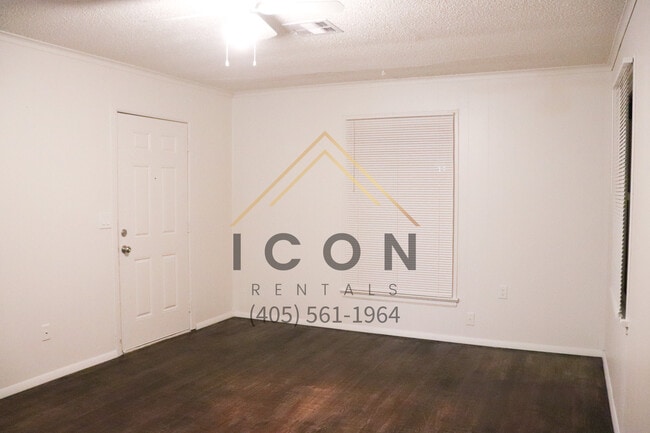 Photo - 1108 W Warren St