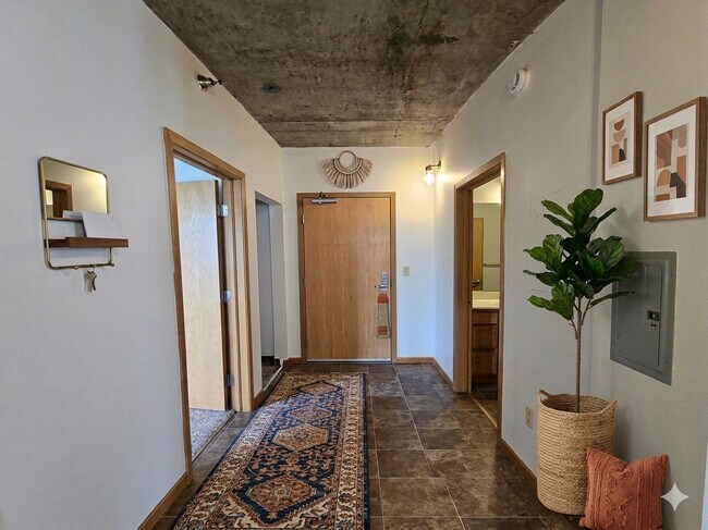 University Dale Apartments LP