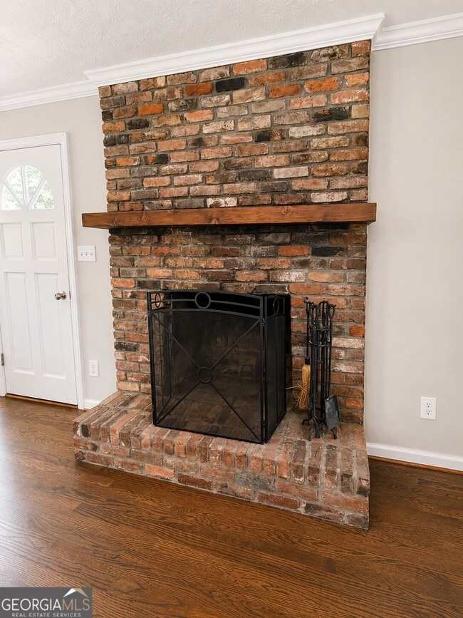 Photo - 3148 Roberts Rd NW