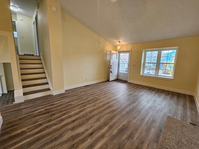 Photo - 5875 Granby Hill Dr Casa