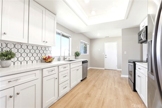 Photo - 2652 College Ln