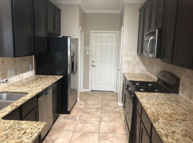 Photo - 24530 Folkstone Cir