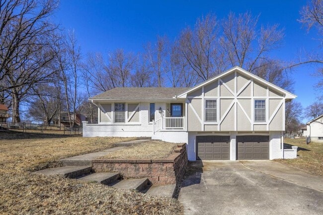 Building Photo - 902 Kingston Ct