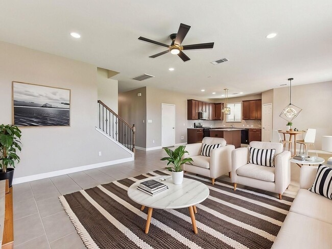 Photo - 600 Saturnia Dr