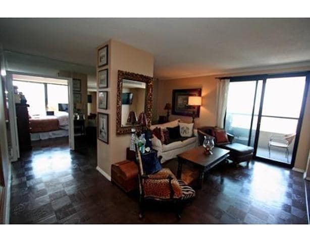 Building Photo - 85 E India Row Unit #28G Rental
