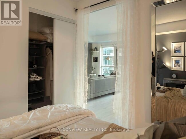 Photo - 165 Legion Rd N Unité 631