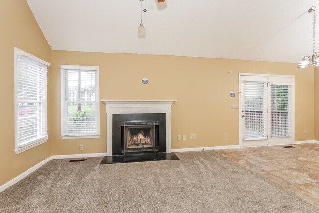 Photo - 7 Planters Wood Trail