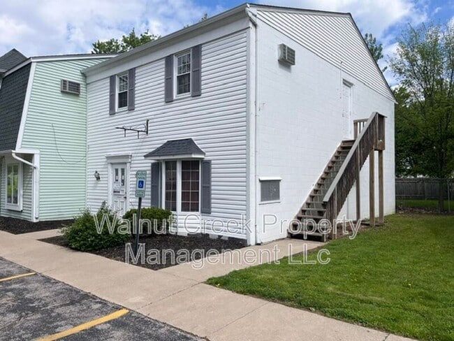 Building Photo - 4461 Oberlin Ave Unit D