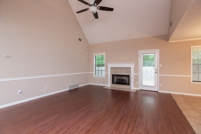 Photo - 8018 Jills Creek Dr