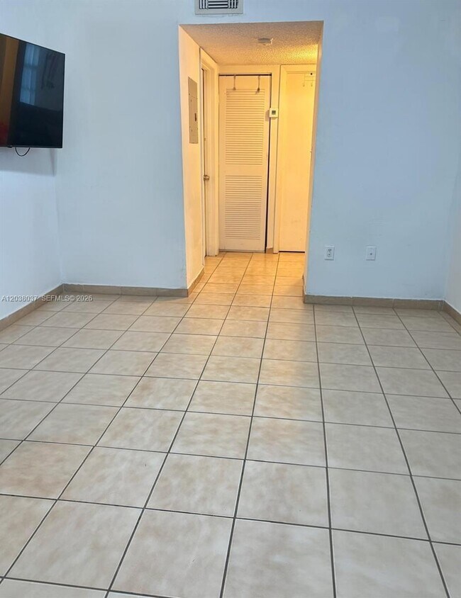 Photo - 2560 W 60th St Unit 104