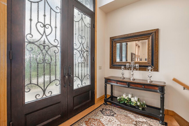 Photo - 811 Western Hills Dr