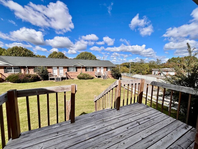 Photo - Adorable 1 bed / 1.5 bath with Garage Unit 18-2
