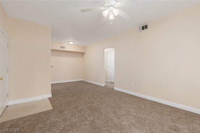 Photo - 8000 W Badura Ave Unidad 1102