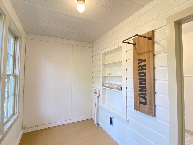 Photo - 826 Fowlkes St