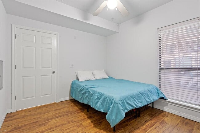 Photo - 2515 Pearl St Unidad 101