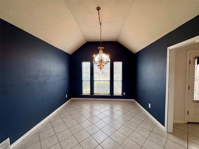 Photo - 303 Waterwood Dr