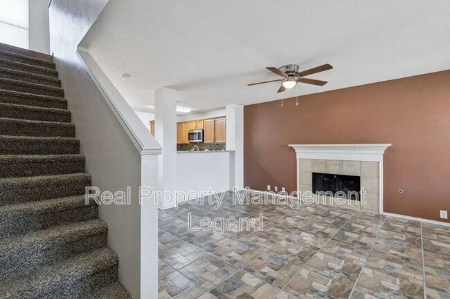 Photo - 1400 Caleo Dr