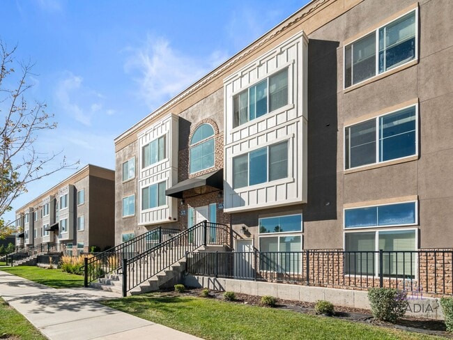 Photo - 172 W 1000 S Unit 211