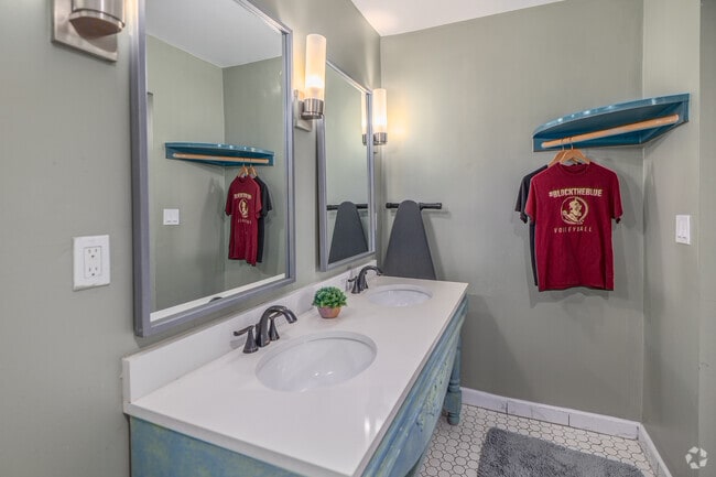Studio - 296SF - Bathroom