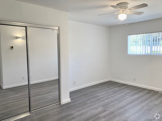 Building Photo - EP Rental