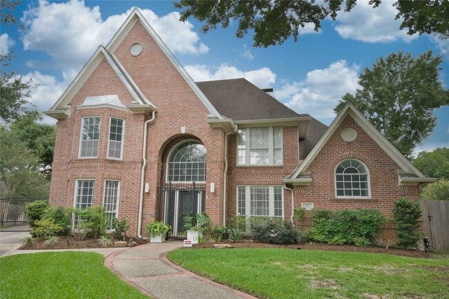 Building Photo - 615 Timber Cir
