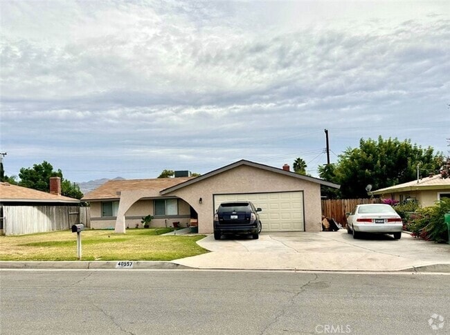 Building Photo - 4 BEDROOM 2 BATH HOUSE FOR RENT IN HEMET CA