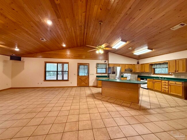 Photo - 7769 Lakeside Dr