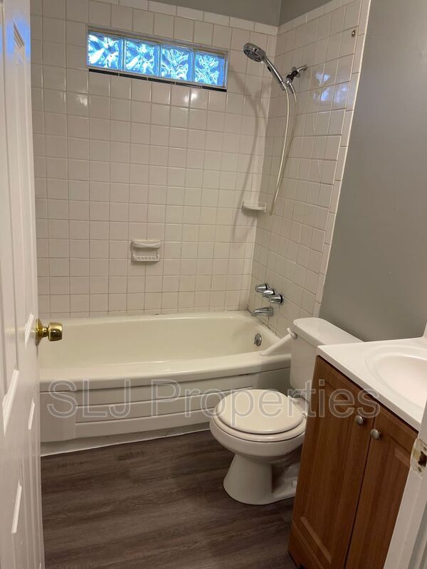 Photo - 10818 Grafton Hall Rd