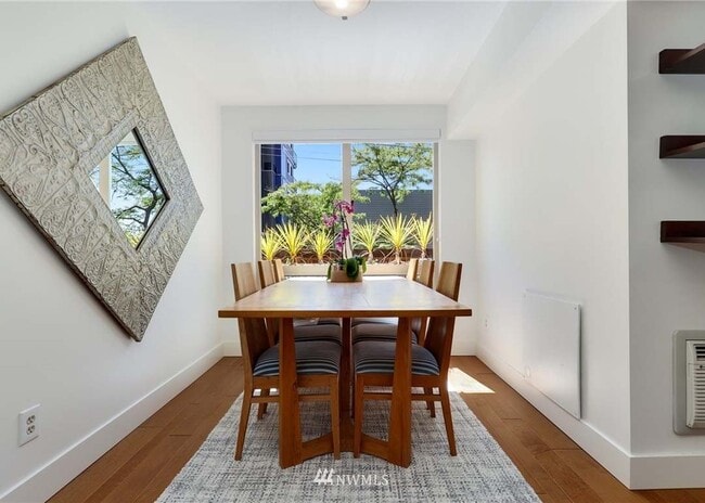 Building Photo - 500 5th Ave W Unit 101