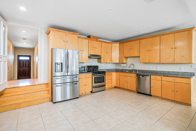Photo - 540 Griffith St