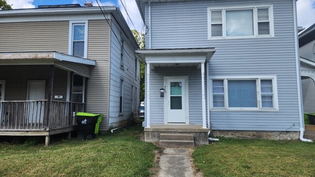 Building Photo - 508 E Market St Unit 508 1/2 Rental