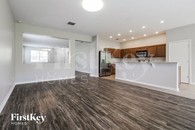 Photo - 2796 Grassmoor Loop