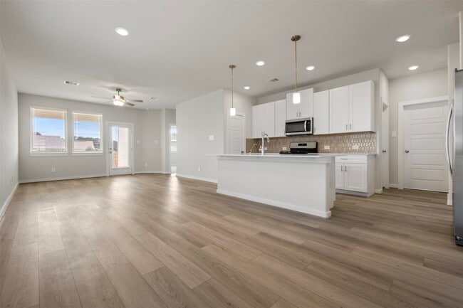 Photo - 335 Willow Sage Ct