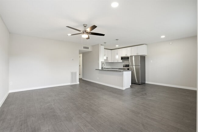 Photo - 201 S Kansas Ave Unidad G